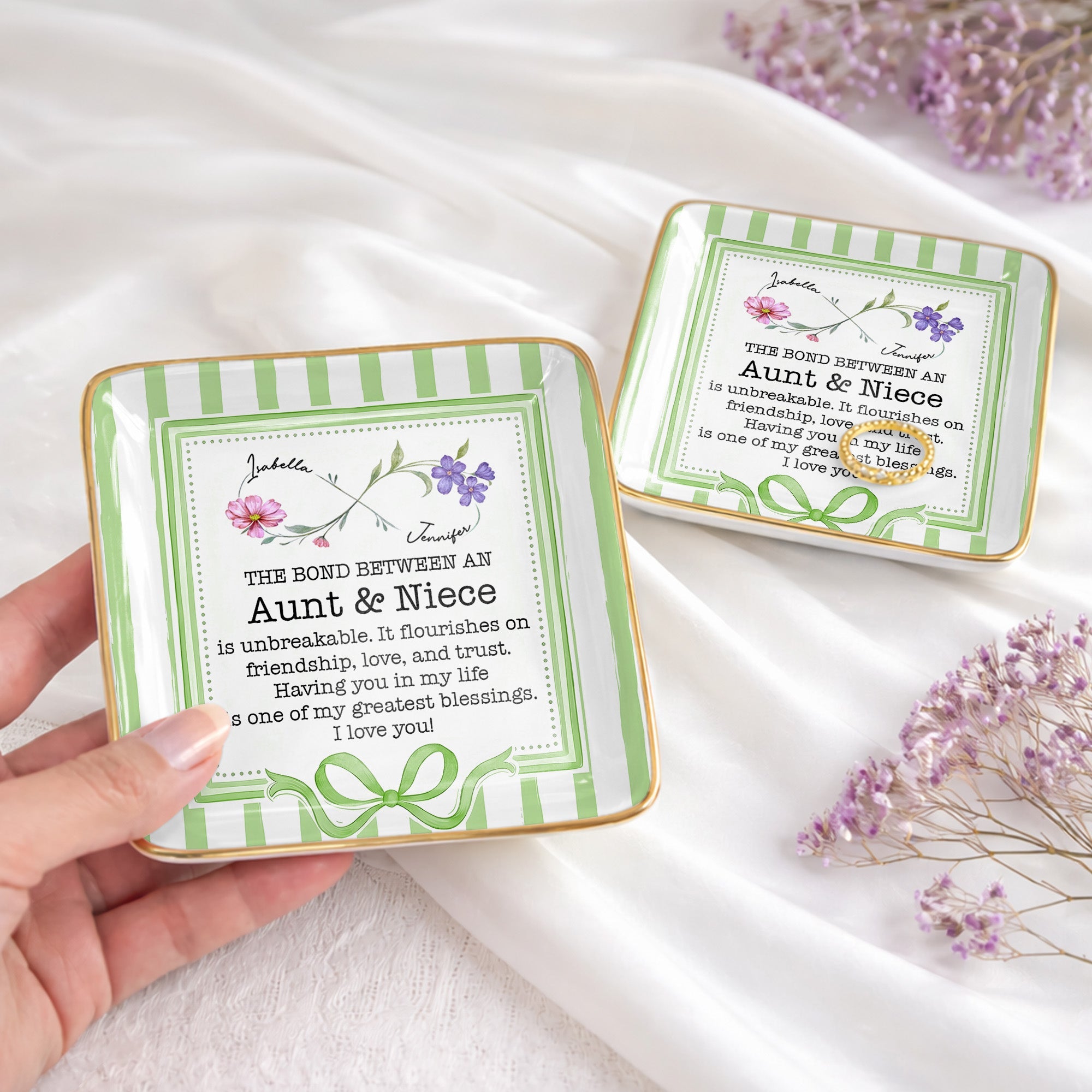 The Bond Between An Aunt & Niece, Flowers & Ribbon Decor